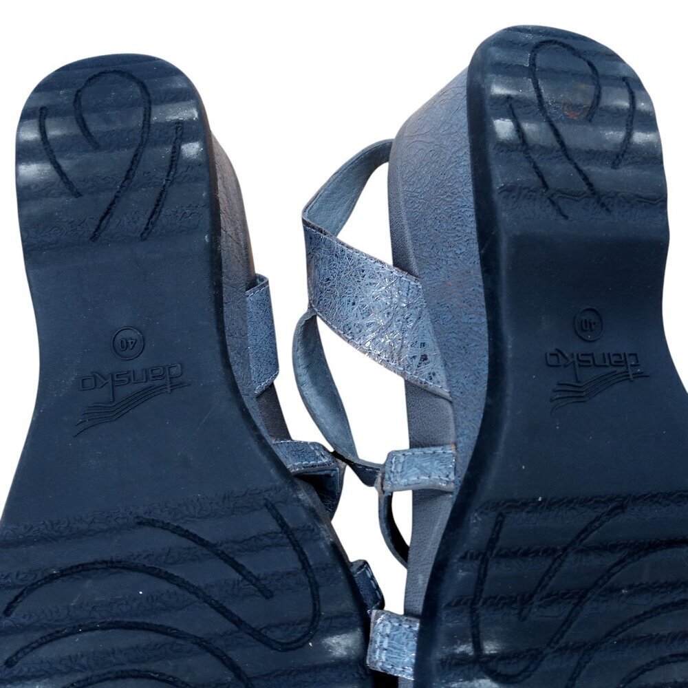 Dansko Addyson Pewter Leather Strappy Wedge Sandals Size 40 US 9.5-10 Metallic - Picture 11 of 13